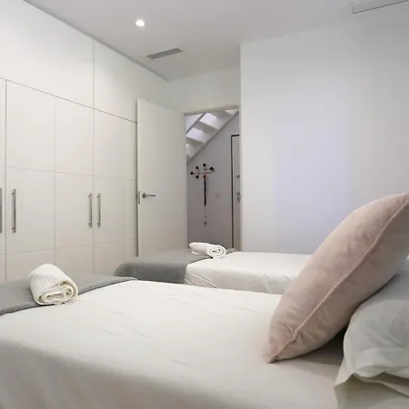 Juan De Austria Penthouse 4pax شقة مالقة