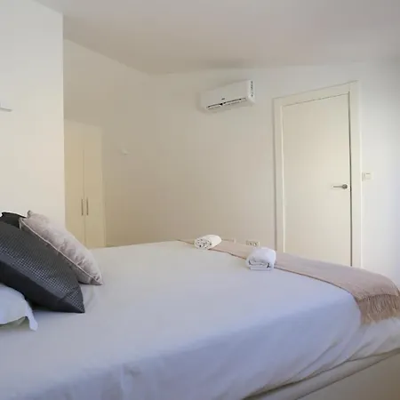 Juan De Austria Penthouse 4pax * مالقة